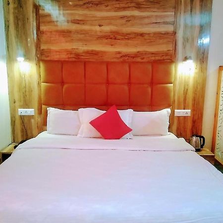 Holiday Hill Mountain View With Balcony McLeod Ganj Extérieur photo